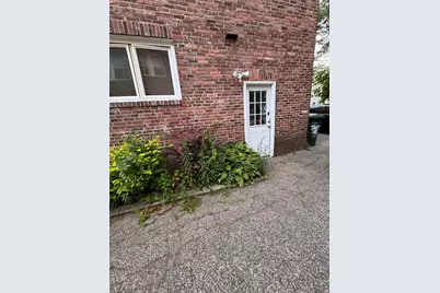 30-32 Colchester St, Springfield, MA 01109 - Photo 13