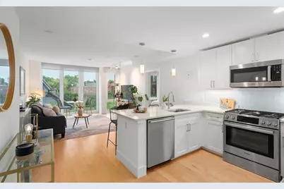 7 Beech Street #302, Cambridge, MA 02140 - Photo 5