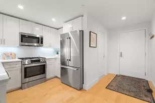 7 Beech St, Cambridge, MA 02140 - Photo 3