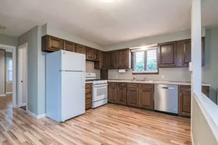 248 Laconia St, Springfield, MA 01129 - Photo 5