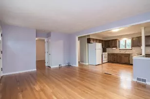248 Laconia St, Springfield, MA 01129 - Photo 9