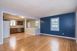 248 Laconia St, Springfield, MA 01129 - Photo 7