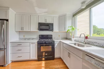 28 Gaslight Ln #28, Easton, MA 02334 - Photo 5