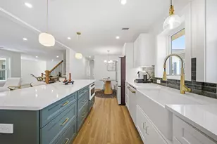 52-54 Rangeley Rd, Newton, MA 02465 - Photo 25