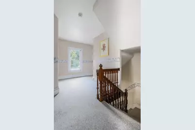 8 Boutelle St, Leominster, MA 01453 - Photo 15