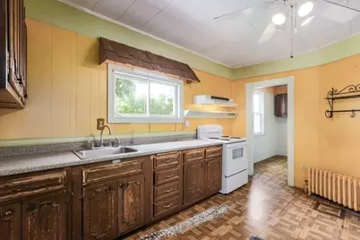 8 Boutelle St, Leominster, MA 01453 - Photo 25