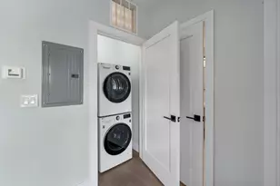 277 Border, Boston, MA 02128 - Photo 13
