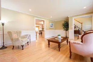 7 Daisley Pl, Framingham, MA 01702 - Photo 9