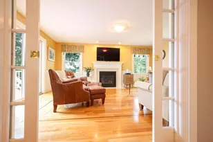 7 Daisley Pl, Framingham, MA 01702 - Photo 13