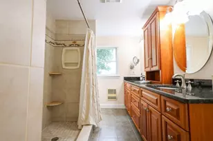 7 Daisley Pl, Framingham, MA 01702 - Photo 23