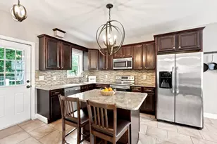 31 Charles, Weymouth, MA 02189 - Photo 3
