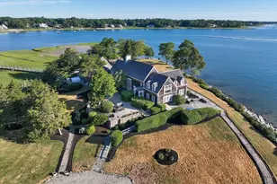 160 Marshall St, Duxbury, MA 02332 - Photo 1