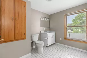 17 Suprenant St, Lowell, MA 01852 - Photo 25