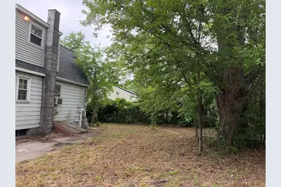 8 Peloquin Dr, Easthampton, MA 01027 - Photo 5