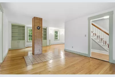 384 Pearl Hill Rd, Fitchburg, MA 01420 - Photo 3