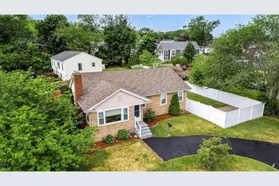 43 Fairview Ave, Somerset, MA 02726 - Photo 33