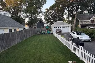 217 Pleasant St, Winthrop, MA 02152 - Photo 3