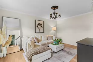 42 Brookside Dr, Uxbridge, MA 01569 - Photo 9