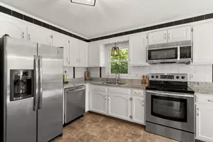 61 Scott Hill Blvd, Bellingham, MA 02019 - Photo 9