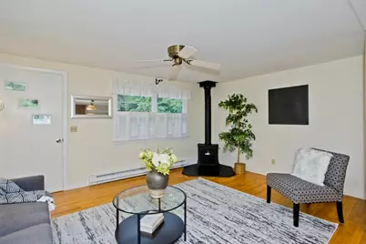 36 Brookwood Dr, Northampton, MA 01062 - Photo 9