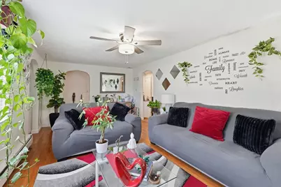 23 Smith St, Chicopee, MA 01020 - Photo 15