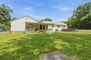 23 Smith St, Chicopee, MA 01020 - Photo 35