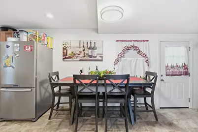 23 Smith St, Chicopee, MA 01020 - Photo 5