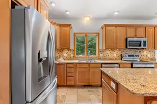 26 Shakespeare St, Tyngsborough, MA 01879 - Photo 3