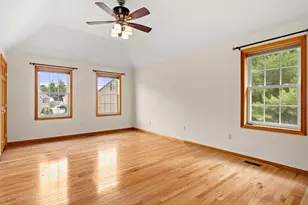 26 Shakespeare St, Tyngsborough, MA 01879 - Photo 19
