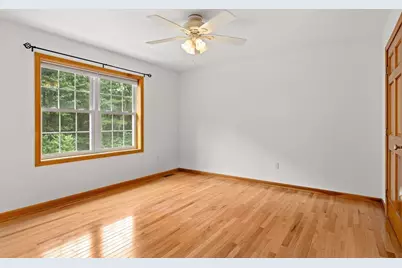 26 Shakespeare St, Tyngsborough, MA 01879 - Photo 27