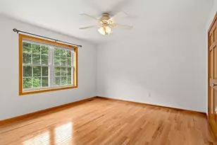 26 Shakespeare St, Tyngsborough, MA 01879 - Photo 27