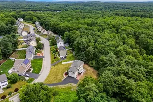 26 Shakespeare St, Tyngsborough, MA 01879 - Photo 37