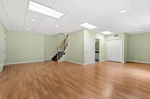 26 Shakespeare St, Tyngsborough, MA 01879 - Photo 31
