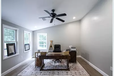 47 E Baylies Rd, Charlton, MA 01507 - Photo 19