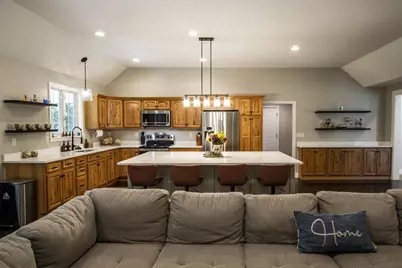 47 E Baylies Rd, Charlton, MA 01507 - Photo 13