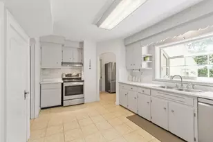 45 Grandview Rd, Arlington, MA 02476 - Photo 13