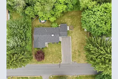 75 Adrian Ave, West Springfield, MA 01089 - Photo 37