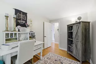 75 Adrian Ave, West Springfield, MA 01089 - Photo 25