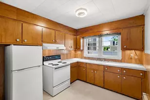 39 Needham Rd, Danvers, MA 01923 - Photo 9