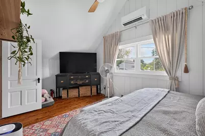 221 County St, Seekonk, MA 02771 - Photo 15