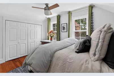221 County St, Seekonk, MA 02771 - Photo 17