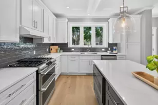 65 Cypress St, Falmouth, MA 02536 - Photo 5