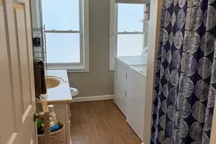13 Cottage St, Worcester, MA 01609 - Photo 3