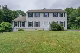 27 South St, Blandford, MA 01008 - Photo 1