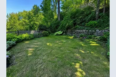 38 Tanager St #1, Arlington, MA 02476 - Photo 3