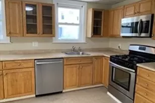 34 Porter St, Malden, MA 02148 - Photo 5