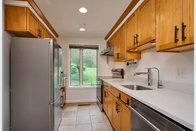 8 Emerson Ct #8, Amherst, MA 01002 - Photo 11