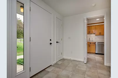 8 Emerson Ct #8, Amherst, MA 01002 - Photo 3