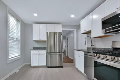 10 Bartlett Street #A, Haverhill, MA 01832 - Photo 5