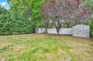 188 Wollaston St, Springfield, MA 01119 - Photo 33